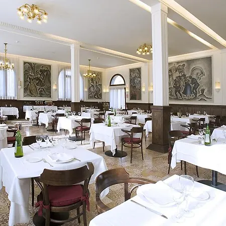 Regina Artdeco 4*